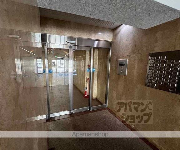 パラシオ西洞院の玄関写真