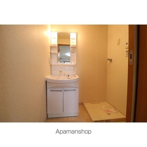 アンプルールフェール ルミエール富木の内装写真