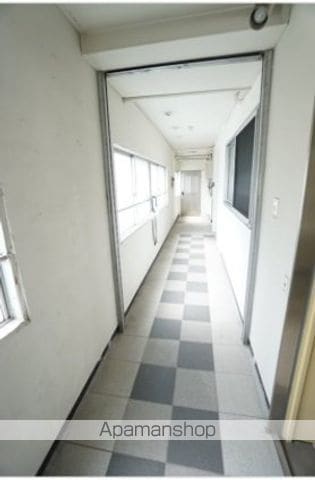 和田ビルの玄関写真