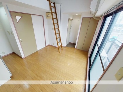 Ｅ’ｓ　ＦＬＡＴＳ[1R/18.62m2]のリビング・居間