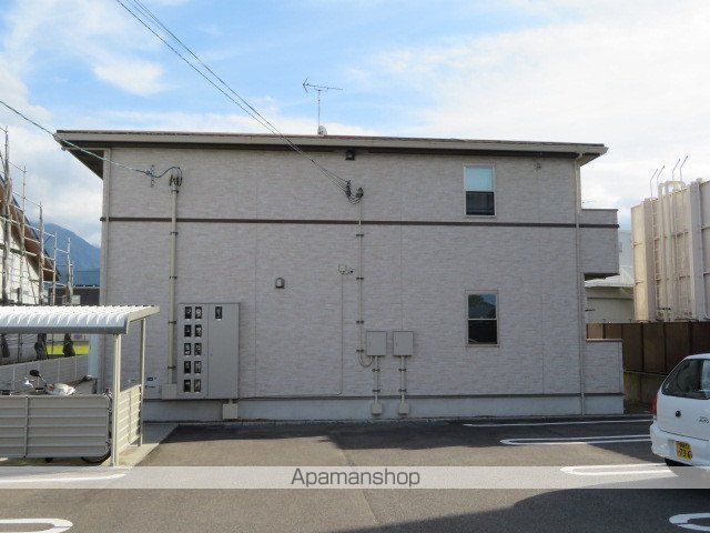 ＪＲ予讃線 新居浜駅 徒歩10分 2階建 築13年の外観写真