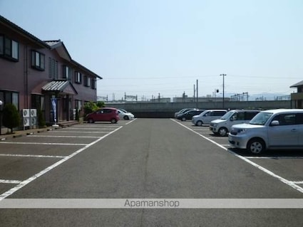 コロネットハウス松本[1K/19.95m2]の駐車場1