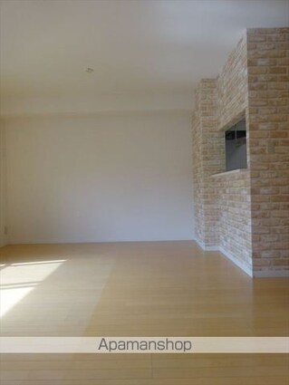 和歌山県和歌山市秋葉町[3LDK/73.69m2]の内装2
