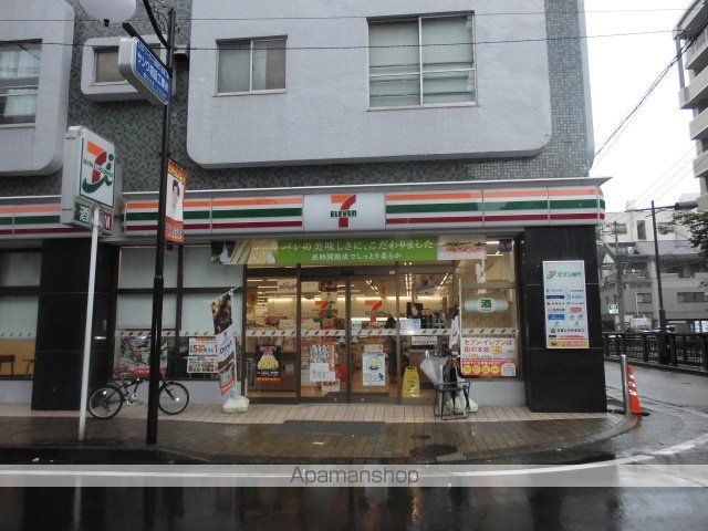 Duplexの周辺写真