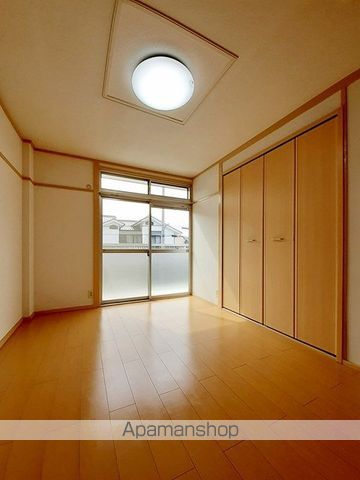 シティハイツ崎山の内装写真