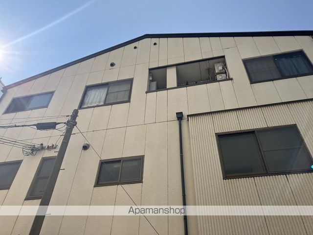 秋田ビルの外観写真