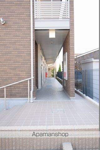 クレイノWEST八潮の玄関写真