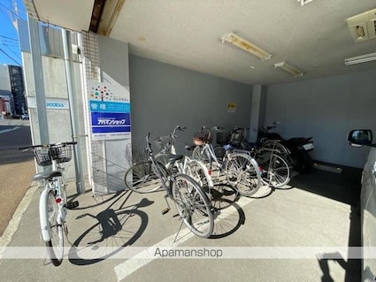 コバヤシハイツ[1K/19.41m2]の駐車場