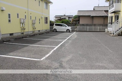 ヴィラ丹波屋Ａ[2LDK/52.99m2]の駐車場