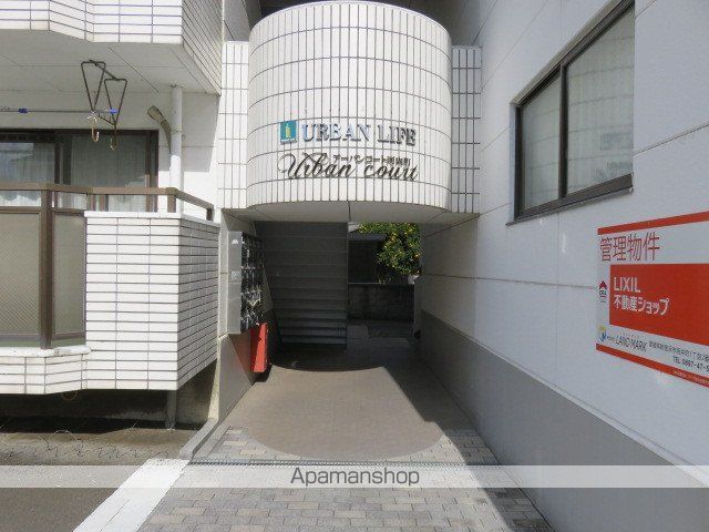 アーバンコート河内町の玄関写真