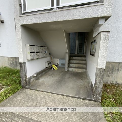 ビレッジハウス伊那福島1号棟の玄関写真