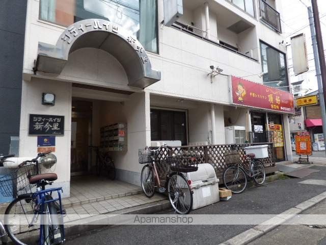 シティーハイツ新今里の玄関写真