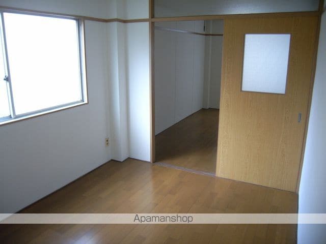 イサム産業ビルの内装写真