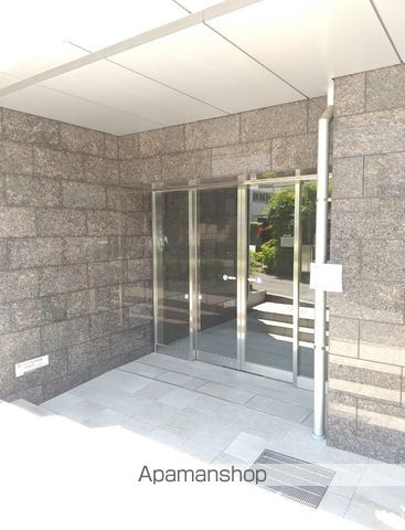 DーROOM早稲田の玄関写真