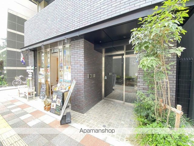 パークフラッツ蔵前の玄関写真