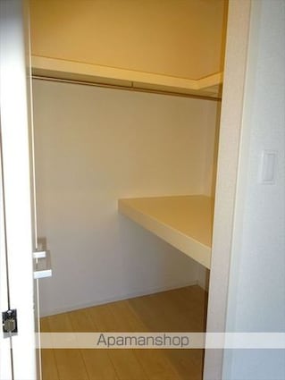 和歌山県和歌山市加納[2LDK/57.64m2]の収納