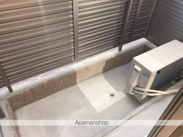 草深 アパートII期工事 南側の内装写真