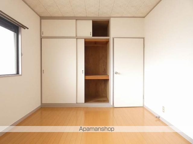 オーロラハイツ荒田の内装写真