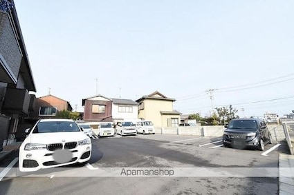 Ｌａｘａ　ＣｏｕｒｔⅡ[1LDK/40.26m2]の駐車場