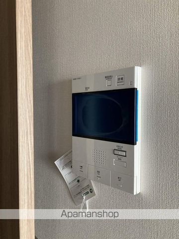 小田急伊勢原駅前マンションの内装写真