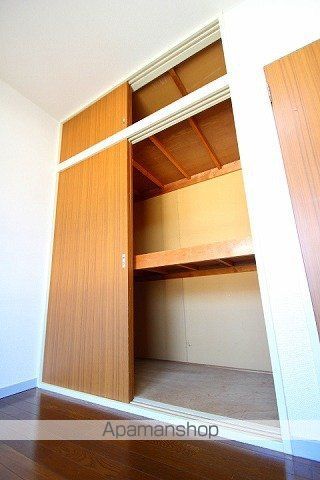 メゾンワタナベの内装写真