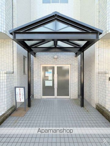 エルエーブハイツの玄関写真