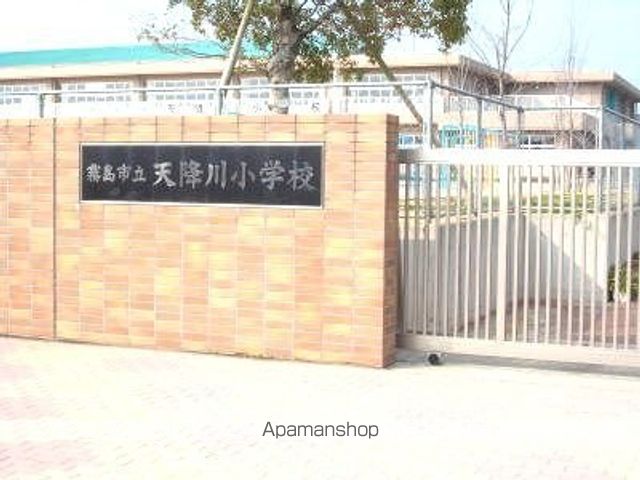 フェイバー・レジデンスの周辺写真