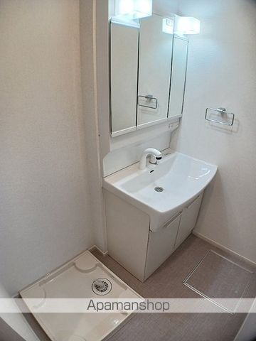 フロントアイムIの内装写真