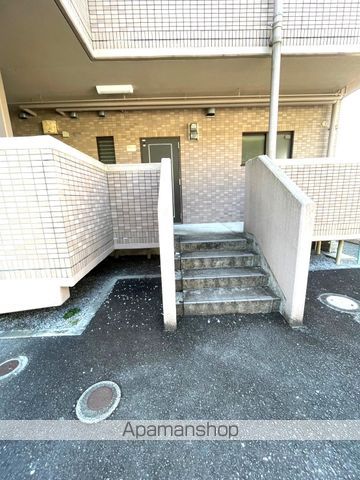 メゾン高橋の玄関写真