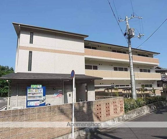 ホワイトハイムKAGAMIISHIの外観写真