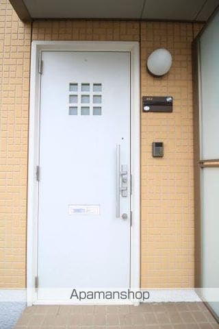 グリーンハイツB棟の玄関写真