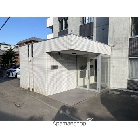 CASA MIYANOMORIの玄関写真