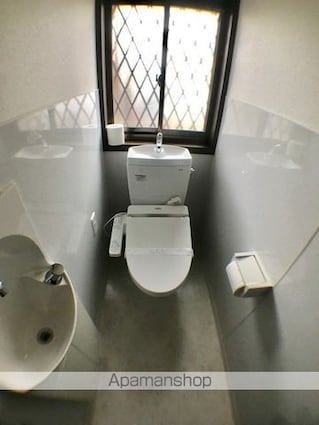 北町屋町貸家[4SLDK/102.1m2]のトイレ