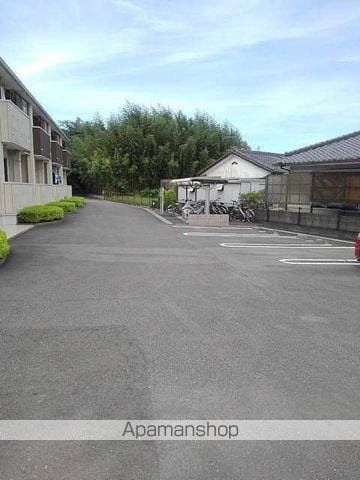 サルヴァトーレ B棟の外観写真
