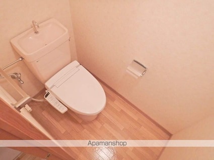 リアライズ鳴門[3LDK/63.28m2]のトイレ