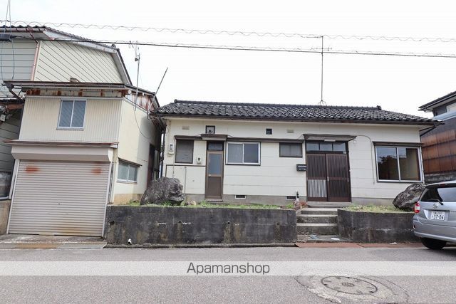 あいの風とやま鉄道 小杉駅 徒歩26分 1階建 築58年の玄関写真