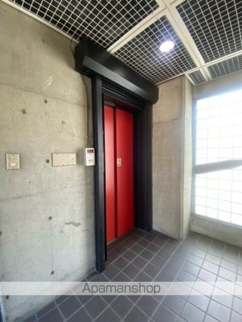 和歌山県和歌山市山吹丁[事務所/26.2m2]の内装1