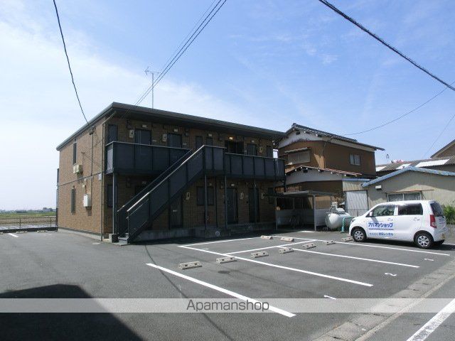 ラージネスの外観写真