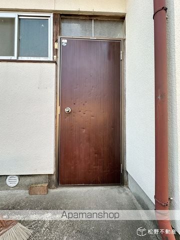 高松琴平電鉄琴平線 太田駅 徒歩7分 2階建 築60年の玄関写真