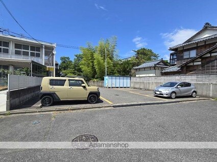 レオパレスふなとやま[1K/19.87m2]の駐車場2