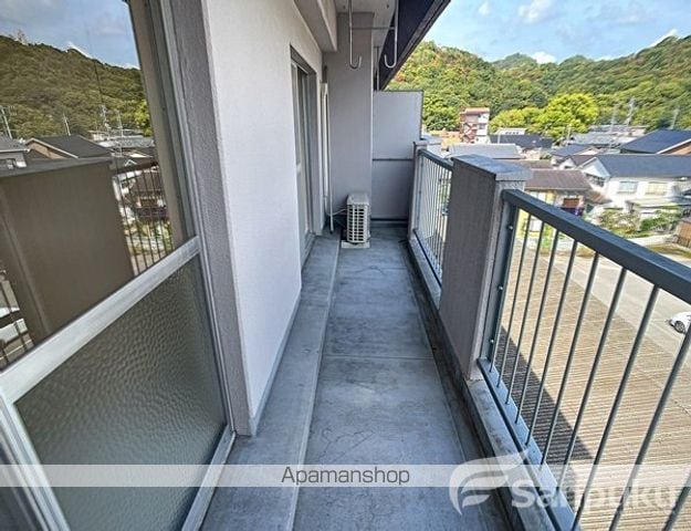 ニック石手の内装写真