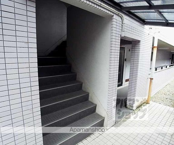 瓢箪図子マンションの玄関写真