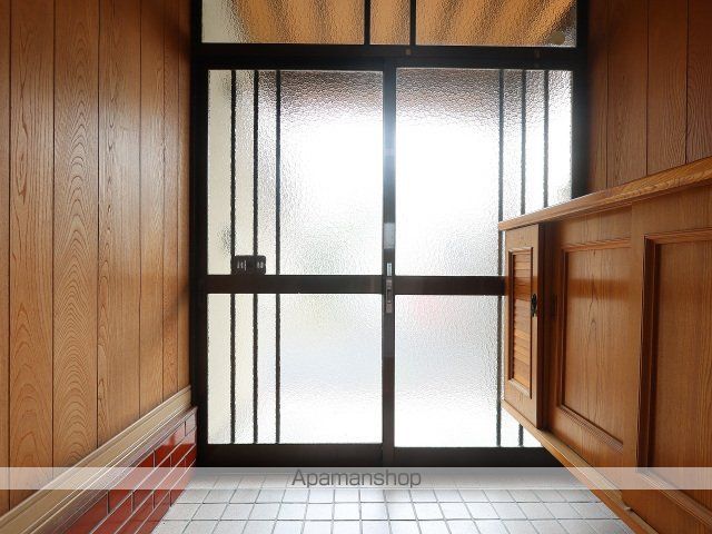 アストラムライン 中筋駅 徒歩15分 2階建 築46年の内装写真