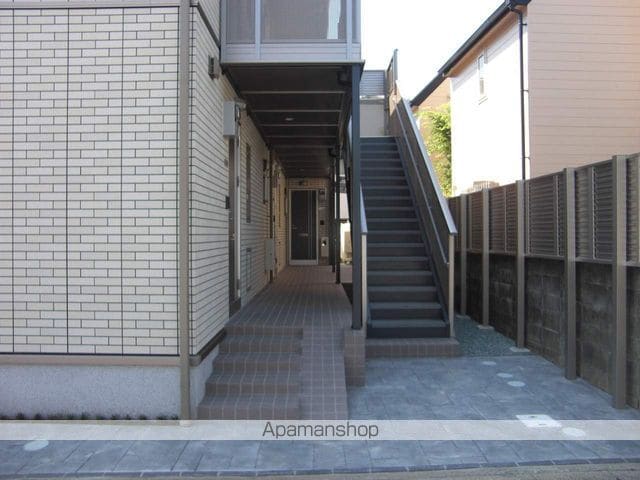 シュプリームコートの外観写真