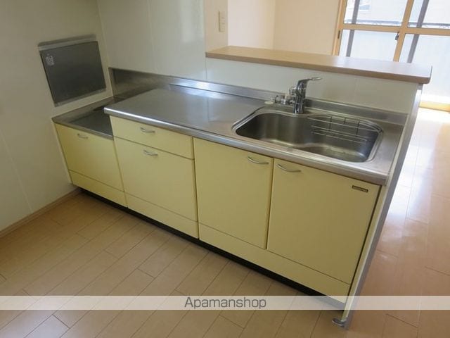 リビングタウン浜田　Ｂ[3LDK/71.93m2]のキッチン