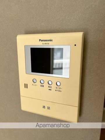 クイ-ンズパ-クの内装写真