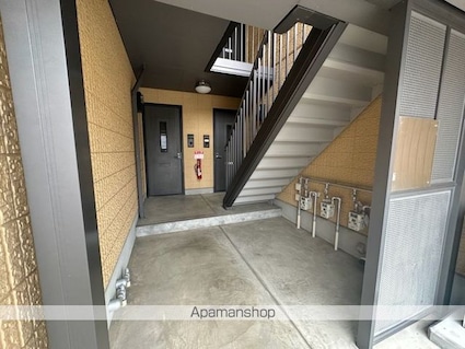 ドミールエフティ[2LDK/50.07m2]のエントランス