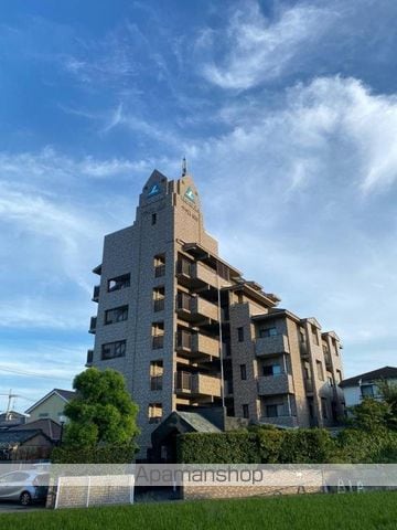 サーパス桜町の外観写真