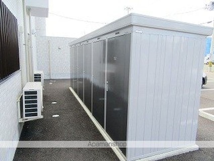 グリュックハイム[2LDK/61.12m2]の共用部1