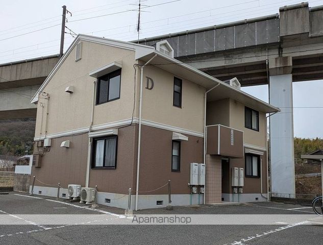 サリネージュ山手 ABCD棟 D棟の外観写真